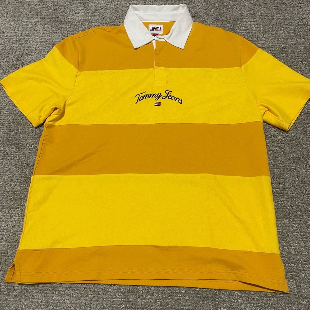 Tommy Hilfiger collared shirt